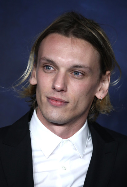 How tall is Jamie Campbell Bower?